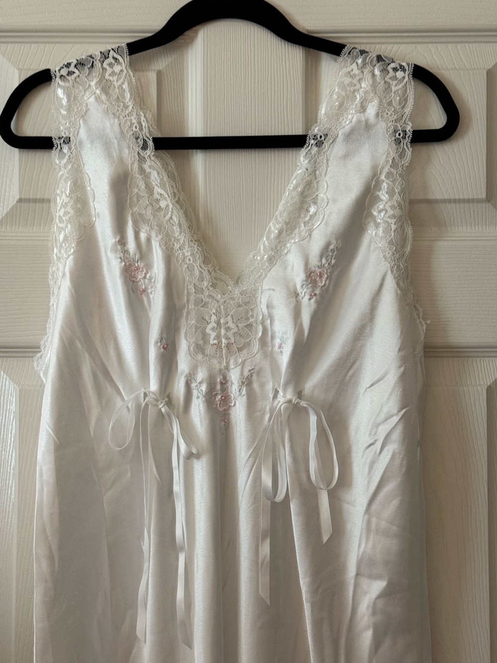 Satiny White Lace-Trimmed Chemise with Ribbons & Pink Embroidery from Barbizon - Picture 9 of 13